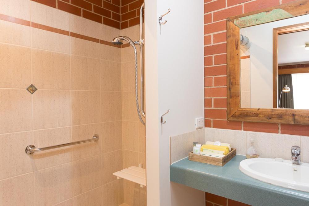 Yackandandah Central エクステリア 写真